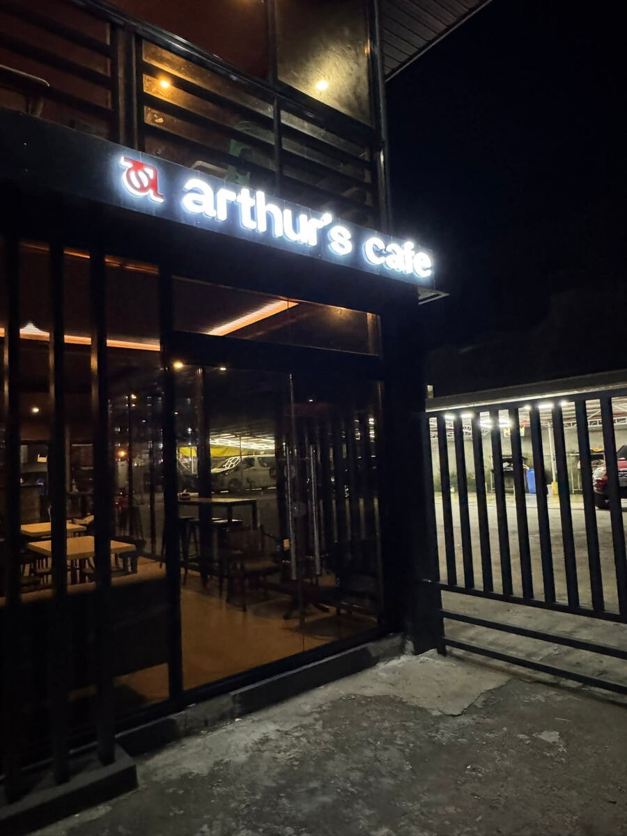 Arthur's Café photo 5